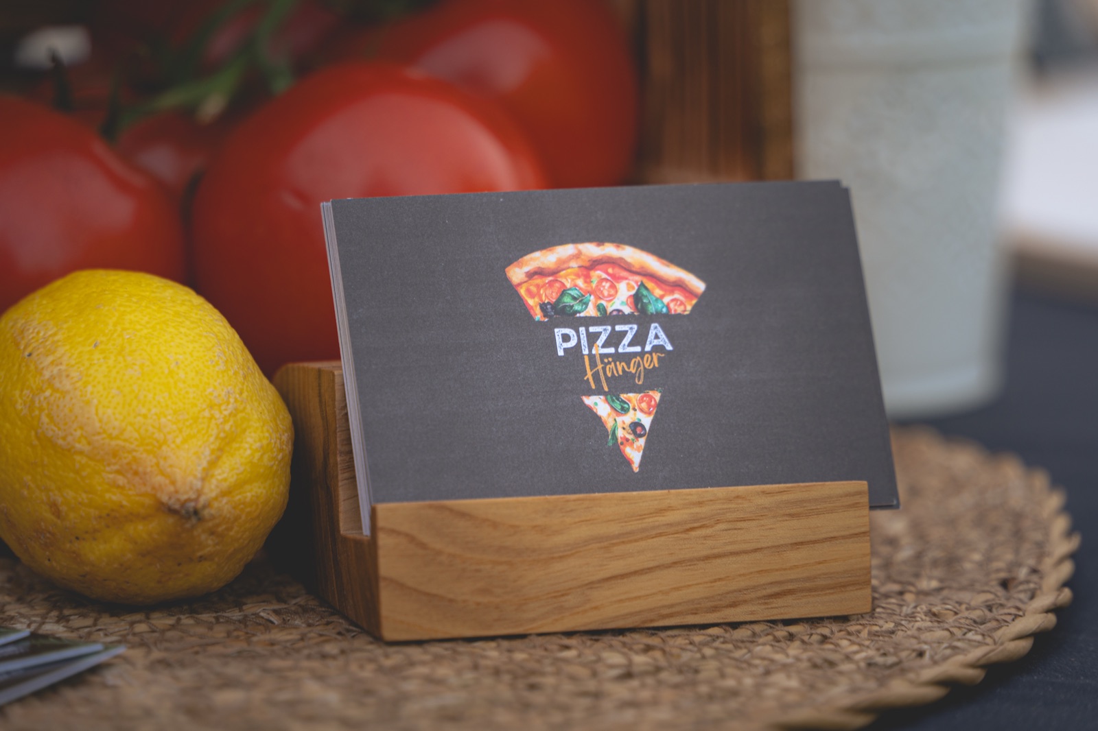 PizzaHänger Visitenkarte und Tisch-Setup