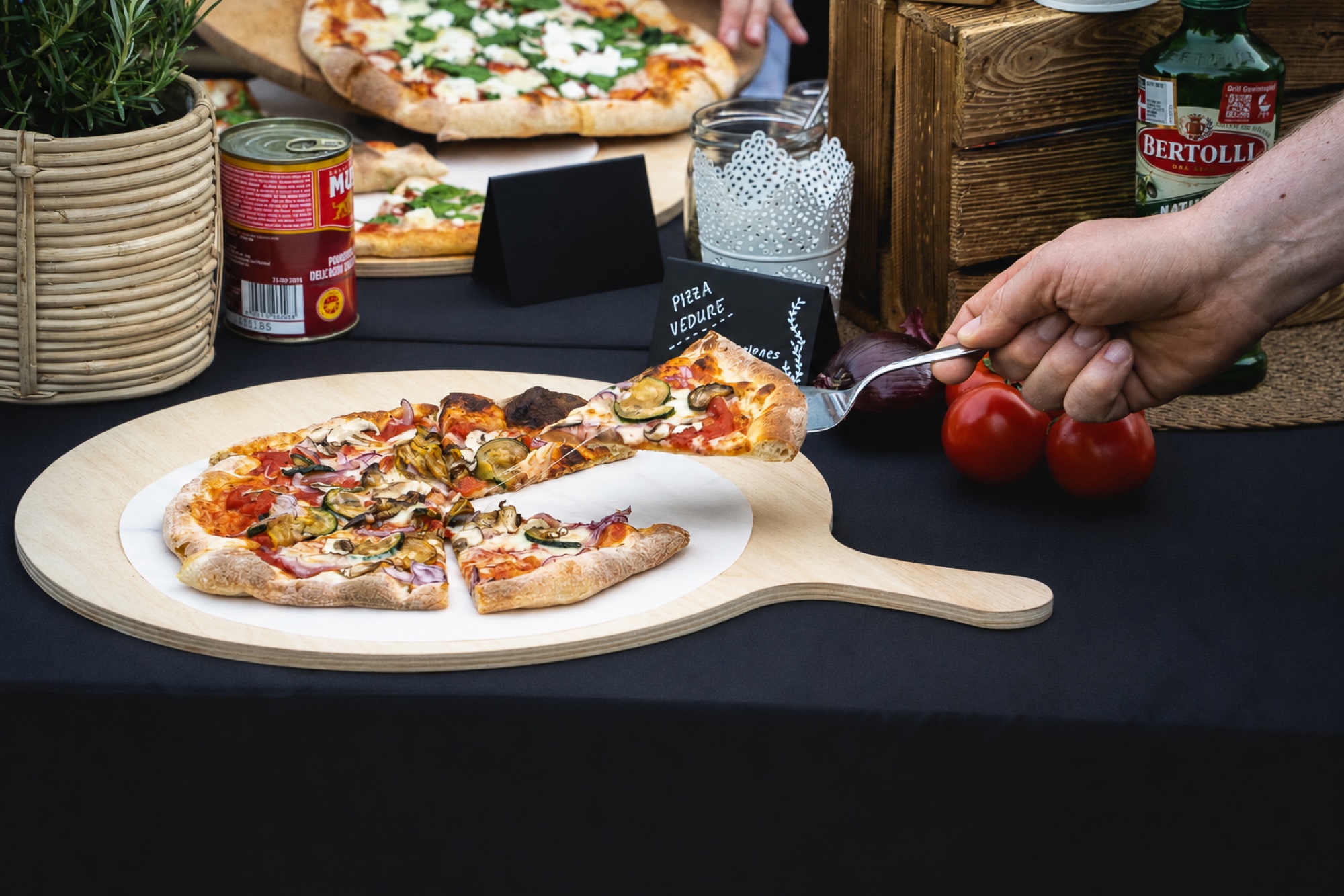 PizzaHänger Pizza-Anhänger und Live-Cooking vor Ort